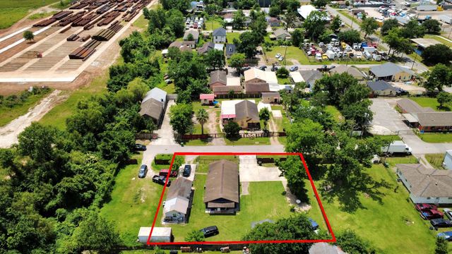 8227 Chadwick Street, Houston, TX 77029