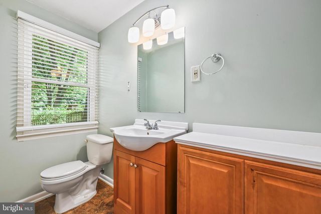 12301 CEDARWOOD CT, Woodbridge, VA 22192