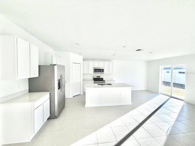 2122 CHRIS DRIVE, Winter Haven, FL 33884