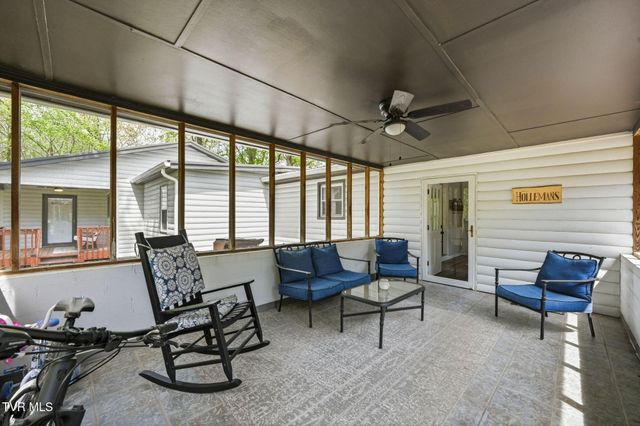 241 Summer Sound Road, Piney Flats, TN 37686