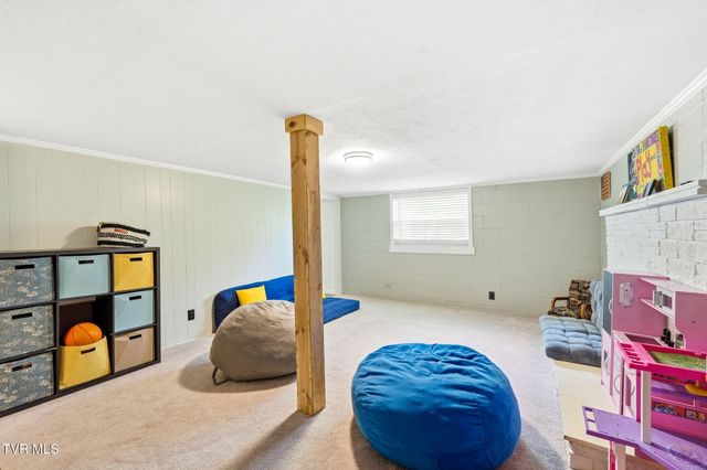 241 Summer Sound Road, Piney Flats, TN 37686