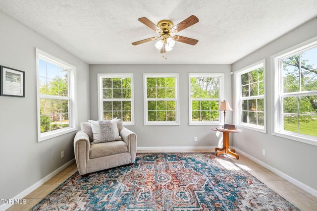 241 Summer Sound Road, Piney Flats, TN 37686