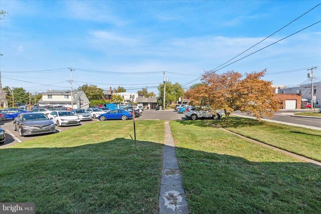 405 DERSTINE AVE, Lansdale, PA 19446