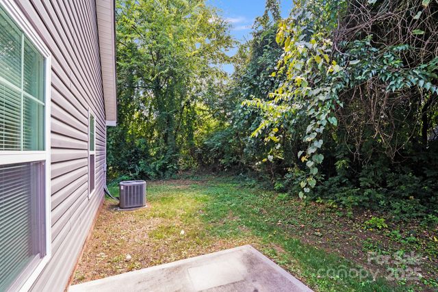 64 Hawthorne Street SW, Concord, NC 28027