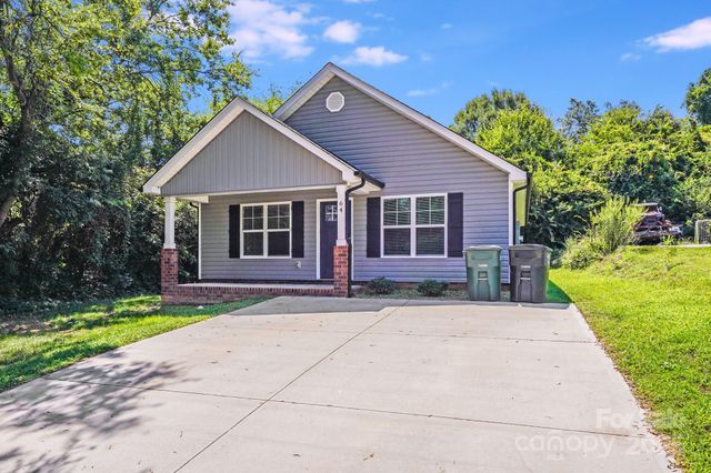 64 Hawthorne Street SW, Concord, NC 28027