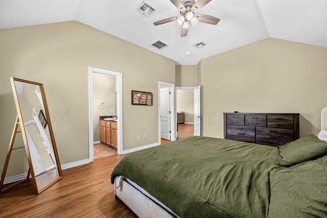 822 NW Hilltop Dr, Lawton, OK 73505