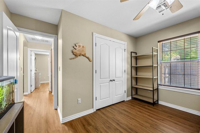 822 NW Hilltop Dr, Lawton, OK 73505