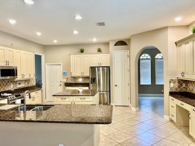 22444 OAKVILLE DRIVE, Land O Lakes, FL 34639