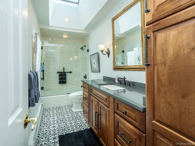 2923 Len Drive, Bellmore, NY 11710