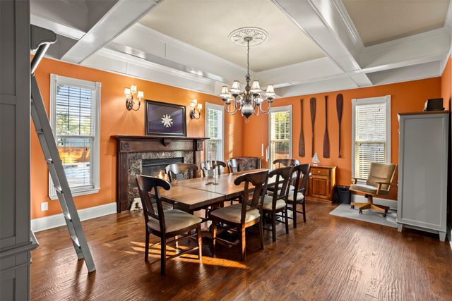 114 E University Avenue, Waxahachie, TX 75165