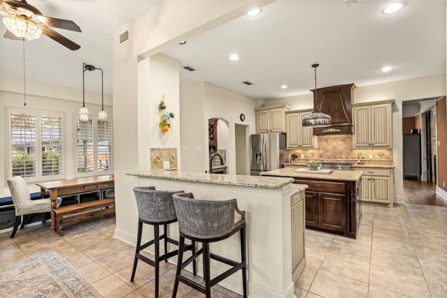 114 E University Avenue, Waxahachie, TX 75165