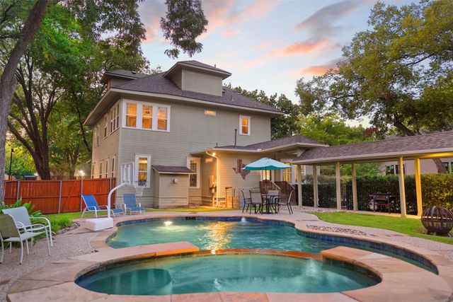 114 E University Avenue, Waxahachie, TX 75165