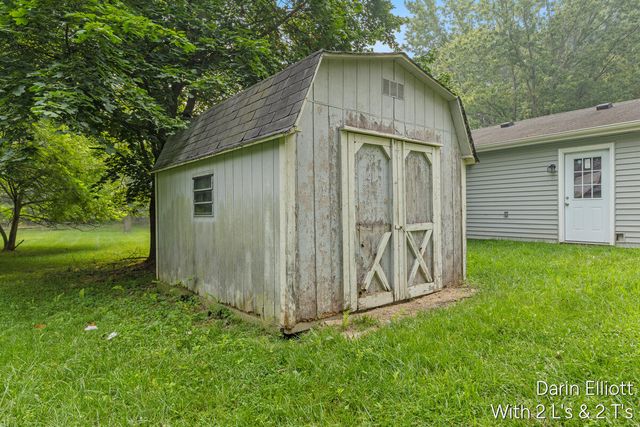 2110 Worden Street, Lansing, MI 48910