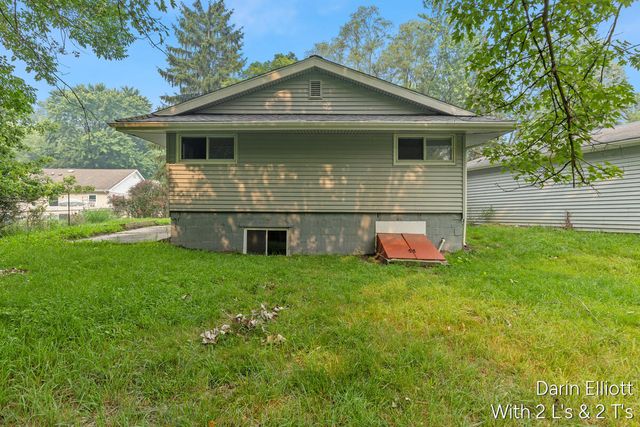2110 Worden Street, Lansing, MI 48910