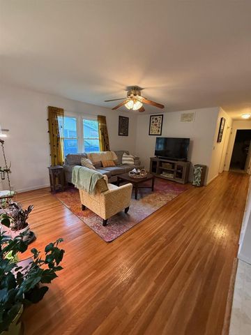 807 CHESTER PLACE, Fond Du Lac, WI 54935