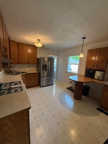 807 CHESTER PLACE, Fond Du Lac, WI 54935