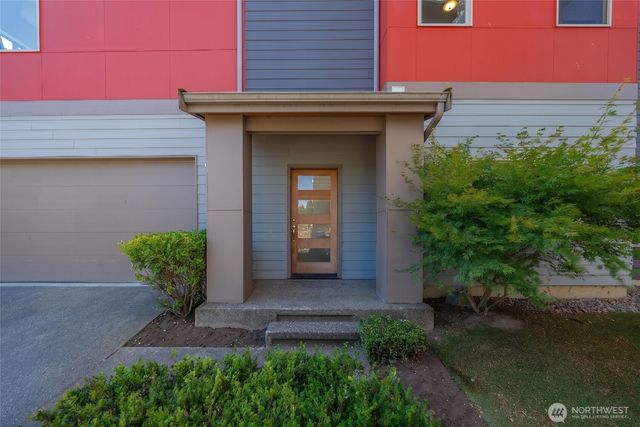 647 S 150th Street, Burien, WA 98148
