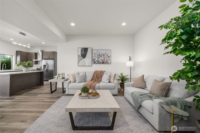 647 S 150th Street, Burien, WA 98148