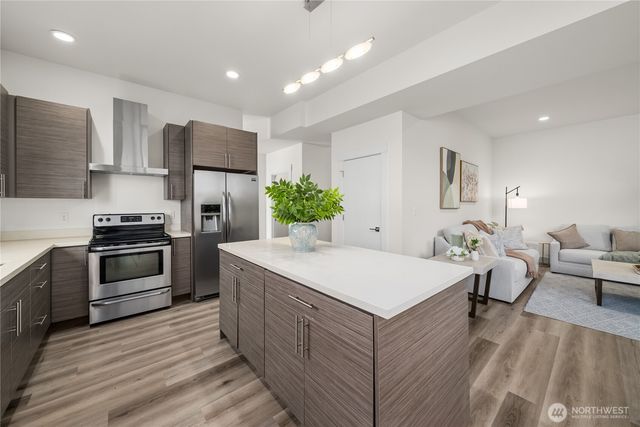 647 S 150th Street, Burien, WA 98148