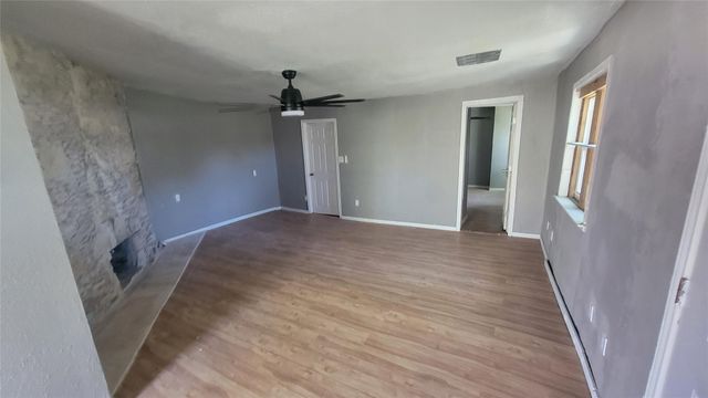 12018 Sandpiper Road, Angleton, TX 77515