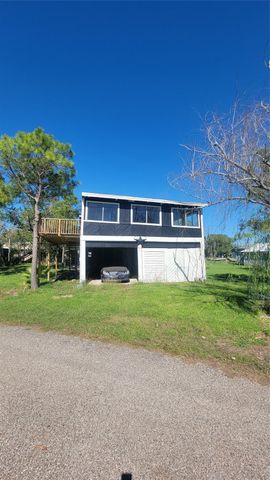 12018 Sandpiper Road, Angleton, TX 77515