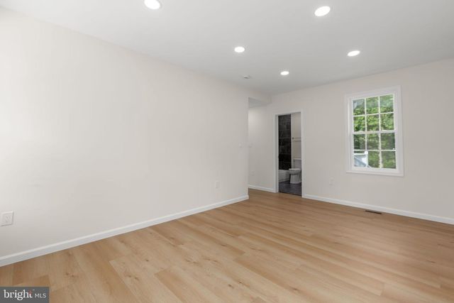 19005 TIDEWATER TRL, Fredericksburg, VA 22408
