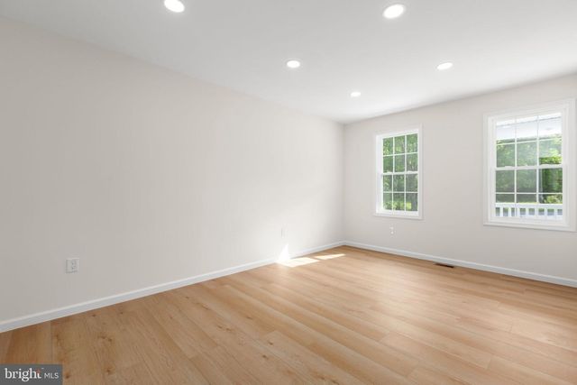 19005 TIDEWATER TRL, Fredericksburg, VA 22408