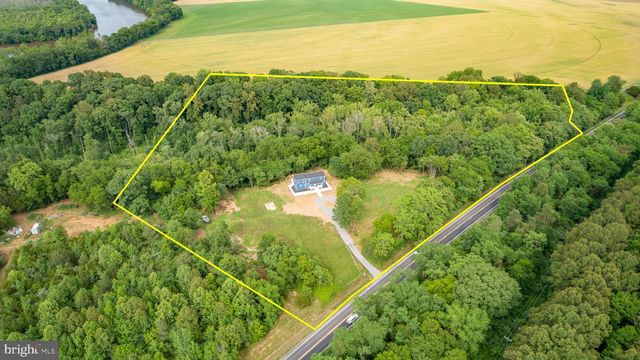19005 TIDEWATER TRL, Fredericksburg, VA 22408
