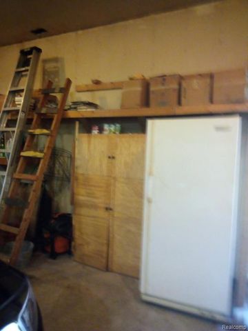 5255 N Seymour Road, Flushing, MI 48433