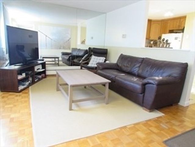 100C Washington Park Dr. 9, Andover, MA 01810
