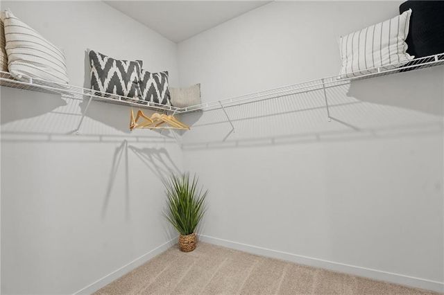 2207 Creek View Lane, Raymore, MO 64083