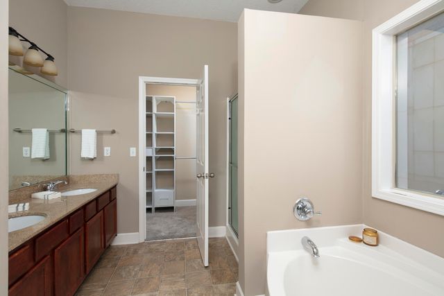 4068 Sweetspire Drive, Lexington, KY 40514