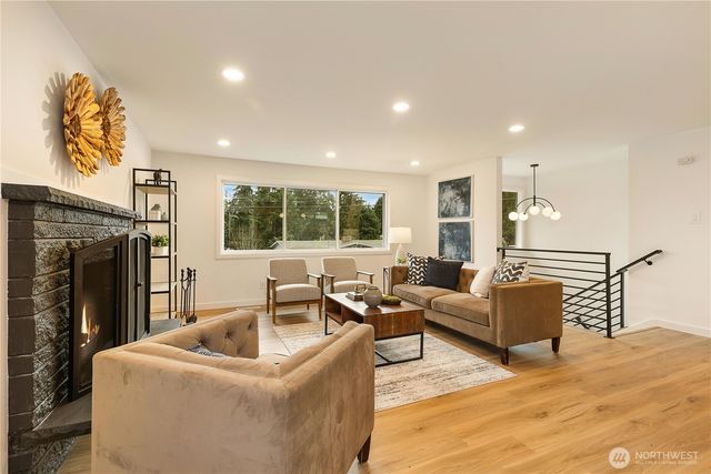 1831 201st Place SW, Lynnwood, WA 98036