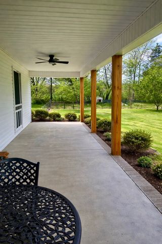 954 Newt Vanattia Rd, Hillsboro, TN 37342