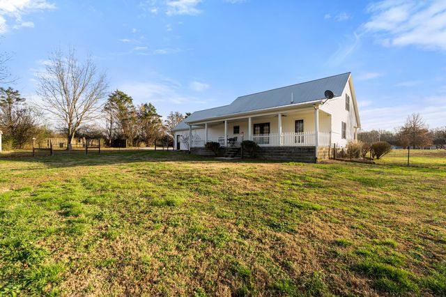 954 Newt Vanattia Rd, Hillsboro, TN 37342