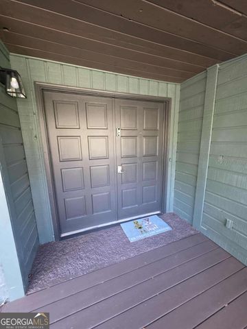 405 Hobo Lane, Woodstock, GA 30189