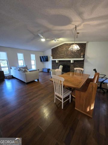 405 Hobo Lane, Woodstock, GA 30189