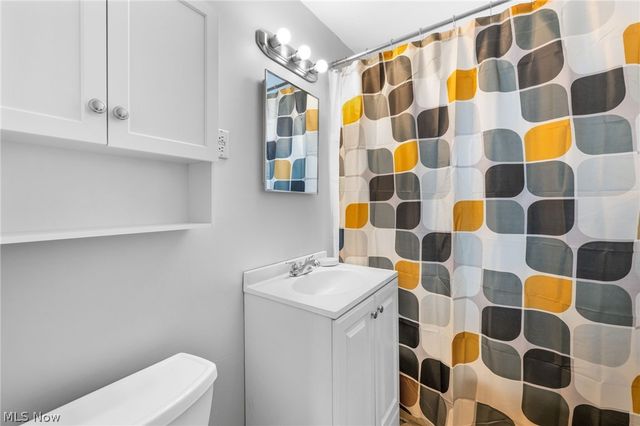 942 E 236th Street, Euclid, OH 44123