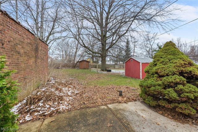 942 E 236th Street, Euclid, OH 44123