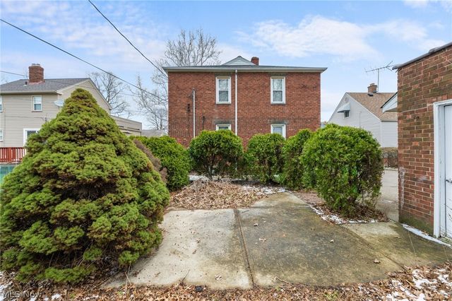 942 E 236th Street, Euclid, OH 44123