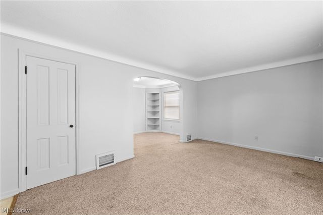 942 E 236th Street, Euclid, OH 44123