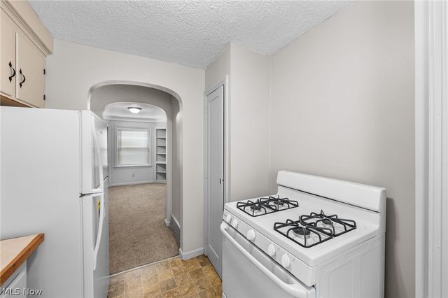 942 E 236th Street, Euclid, OH 44123