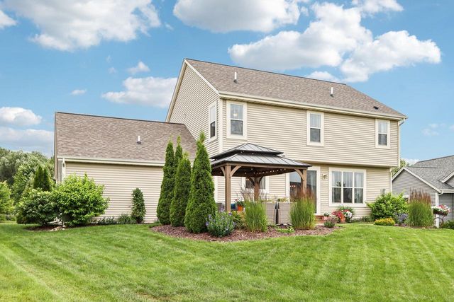 1928 Tumbleweed CIRCLE, West Bend, WI 53095
