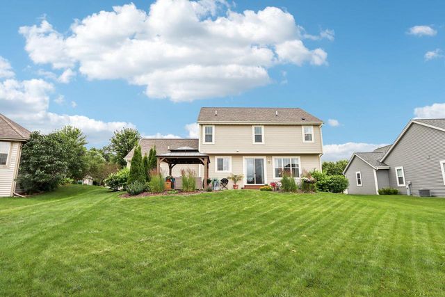 1928 Tumbleweed CIRCLE, West Bend, WI 53095