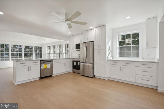 1432 HOLLY VISTA DR, Colonial Beach, VA 22443