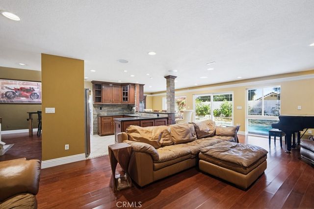 1751 Moccasin Trail, Corona, CA 92882