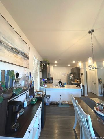 10643 W Military Dr, San Antonio, TX 78251