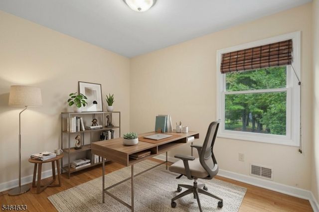 91 Ridge Dr, Livingston Twp., NJ 07039