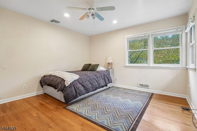 91 Ridge Dr, Livingston Twp., NJ 07039