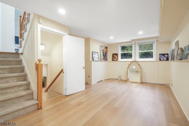 91 Ridge Dr, Livingston Twp., NJ 07039